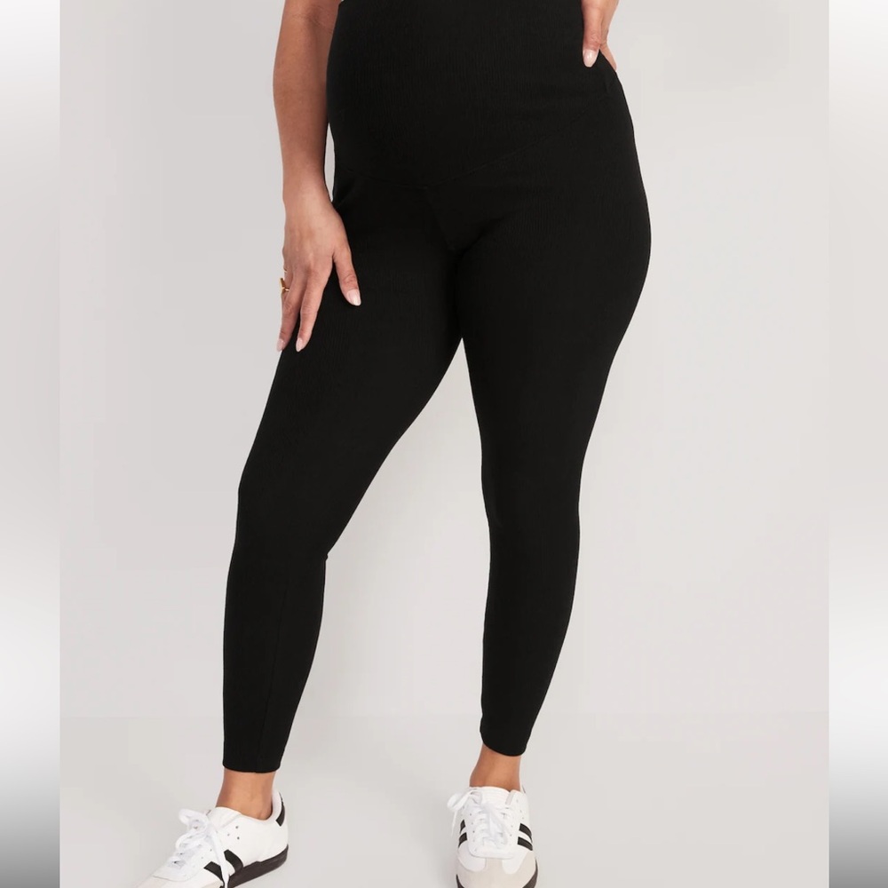 Old Navy Maternity full panel ribbed legging